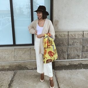 Meet your Posher, Chloe